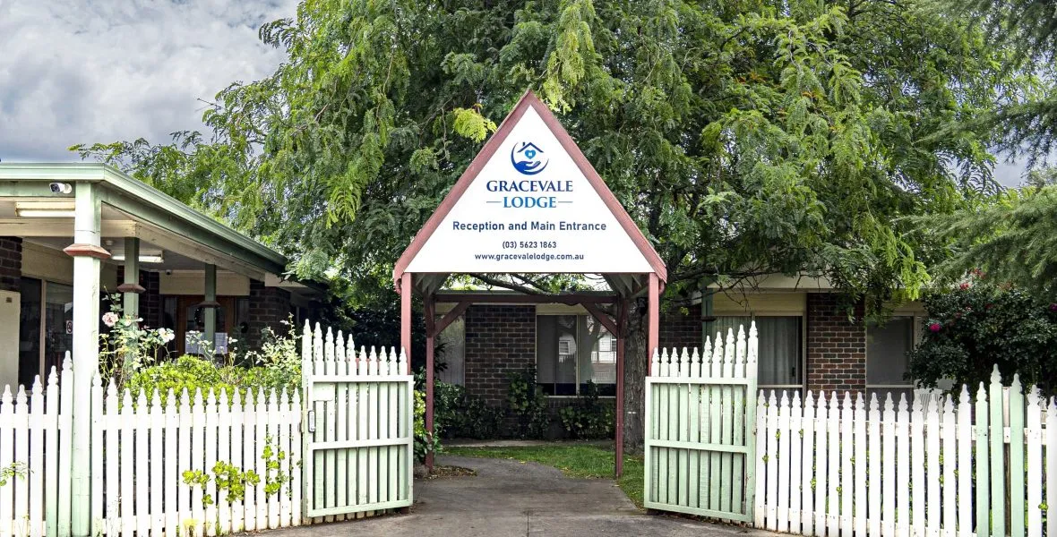 The reception and main entrance at Gracevale Lodge