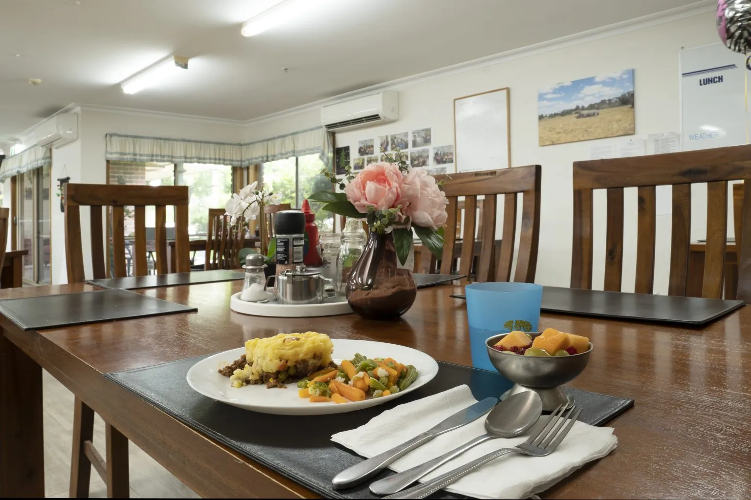 Varied dining options at Gracevale Lodge